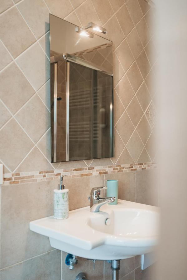 Dimora Mariu Bed & Breakfast Taranto Exterior photo